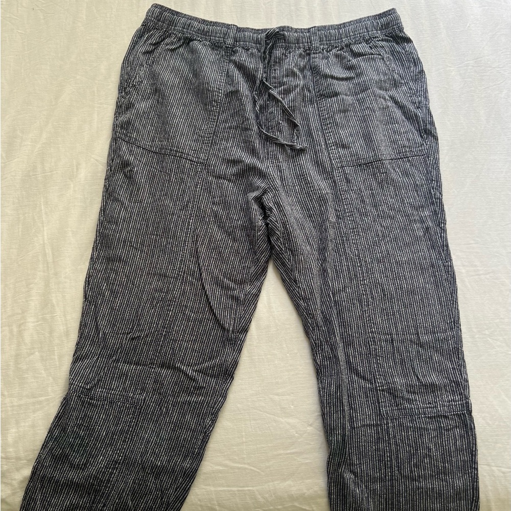 Unworn grey lounge pants